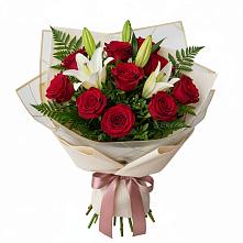 Букет цветов из:  Лилии и Розы в Земетчино