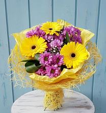 Букет цветов из:  Хризантемы и Герберы в Земетчино