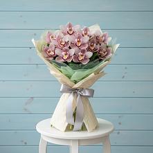 Букет цветов из:  Орхидеи и Розы #REPLACE_PRED# Земетчино