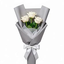 Букет 3 белые розы в Земетчино