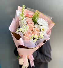 Букет цветов из:  Хризантемы и Розы в Земетчино