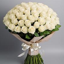 Букет 101 беля роза Белоснежка в Земетчино